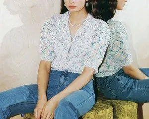 TWICEが愛用する韓国人気ブランドとして人気の「eyeye (アイアイ）」が60%（シックスティーパーセント）への出店、販売を開始。