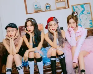 K-POP女性グループLUNARSOLAR(ルナソーラー)が日本デビュー！