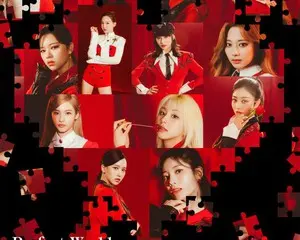 TWICE、JAPAN 3rd ALBUM『Perfect World』新ビジュアル解禁！ ～崩れ落ちていく背景を背に、自信に満ち溢れた表情でこちらを見る姿から、どんな状況にも動じない“強い女性”を表現！～