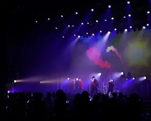 日韓合同グローバルボーイズグループのNIK、2021年の初ライヴにてユニバーサルミュージックからのメジャーデビュー決定を発表