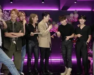 Apeace ソンホが韓国からバースデーライブ開催！お祝いに駆けつけたのは・・・？！