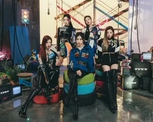 グローバルガールズグループITZY、H&M 2022年初のキャンペーンアンバサダーに決定！『H&M with ITZY』が3月24日よりスタート！