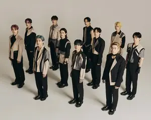“INI”（アイエヌアイ） 8/24(水)発売・3RD SINGLE「M」 アーティスト写真解禁！