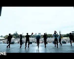 “INI”(ｱｲｴﾇｱｲ) WANIMA提供楽曲「HERO」野外フェスパフォーマンス映像公開！