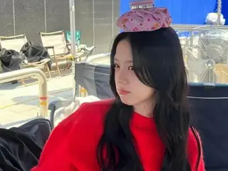 「BLACKPINK」JISOO、“ワントップ”アイドルのギャップ魅力…唇を突き出したまま「あいきょう爆発！」