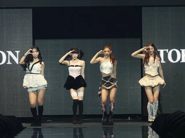 【フォト】CosmosyがOPENING ACTとして登場！　TGC2025 A/W　ARTIST LIVE