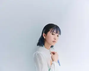 日本と韓国にルーツを持つYonYon、平和を願うメッセージを込めて放つ新作「Bridge」をリリース。