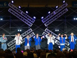 【取材レポ】デビュー2周年を迎えたDXTEENが 『KCON JAPAN 2025』で新曲「Tick-Tack」パフォーマンス！ SEVENTEEN「Pretty U」カバーに大歓声！
