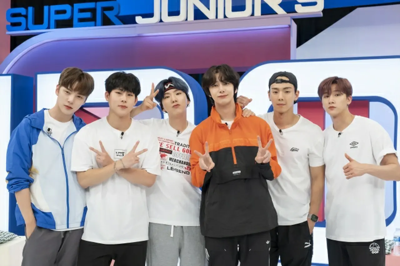 MONSTA X