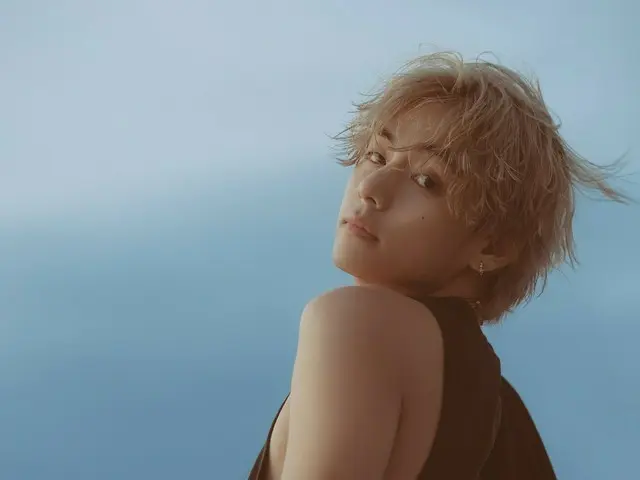 V（BTS）の世界中ファン、1stソロアルバム「Layover」発売2周年を記念してイベントや寄付活動を実施