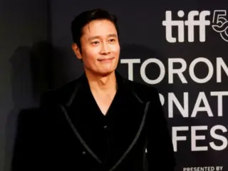 快挙…俳優イ・ビョンホン、トロント映画祭で特別功労賞受賞…韓国俳優として初