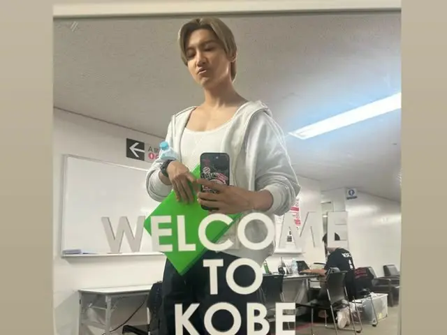 「東方神起」チャンミン、ソロコンサート神戸初日を迎え認証ショット公開…胸元に視線集中