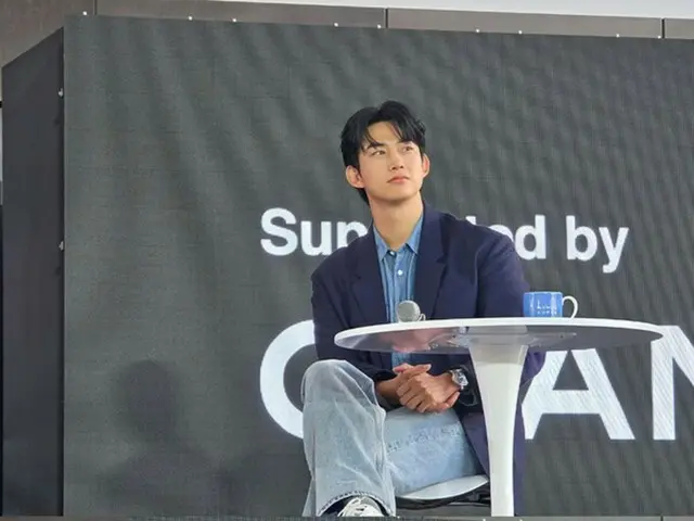 「2PM」オク・テギョン、釜山国際映画のオープントークに登場…熱い歓声と反応