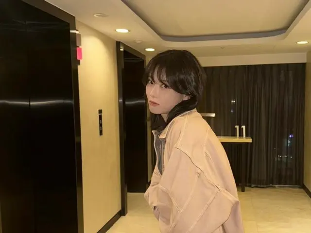 女優キム・ユジョン、釜山国際映画祭のビハインドカットを公開...何をしてもかわいい人形ビジュアル