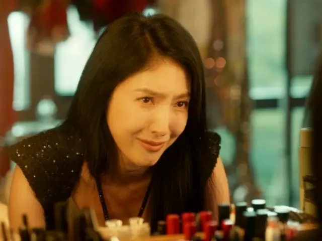 ≪中華ドラマNOW≫「女優：ボーン・トゥ・シャイン」10話、史艾瑪とリー監督が親密そうに接する＝あらすじ・ネタバレ