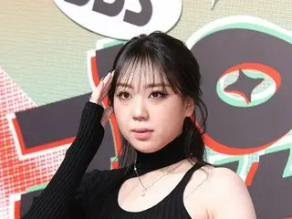 星野源とのコラボで話題の歌手イ・ヨンジ、「あー、ブサイク」…カカオトークのアップデートにびっくり仰天