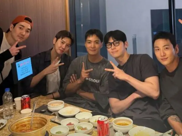 ”公式グループ活動終了から3年”「NU’EST」、ジョンヒョン（JR）＆ミンヒョン＆ベクホ＆レン＆アロンの友情は現在進行中