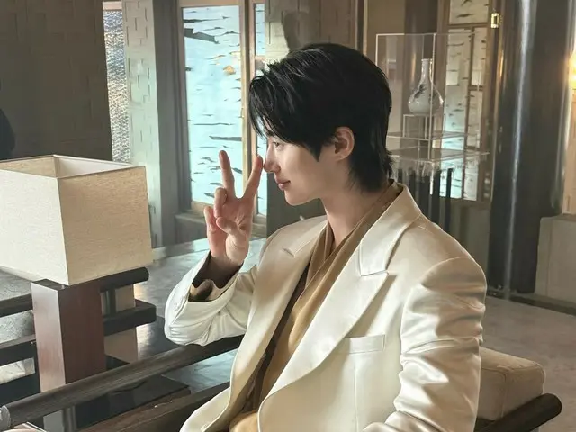 ビョン・ウソク、秋夕を迎えて愛嬌爆発…たくましい体格とは違った正反対のかわいさ