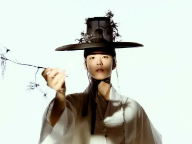 “韓服を着た”俳優パク・ボゴム、魅力にハマる追加公開グラビアを見ると…