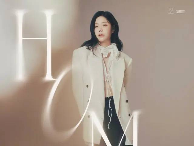 【公式】歌手Lyn、離婚後のうれしい知らせ…11月単独コンサート「HOME」開催決定