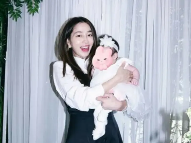 女優イ・ミンジョン、あっという間に成長した娘を自慢…「時間は本当に早い」