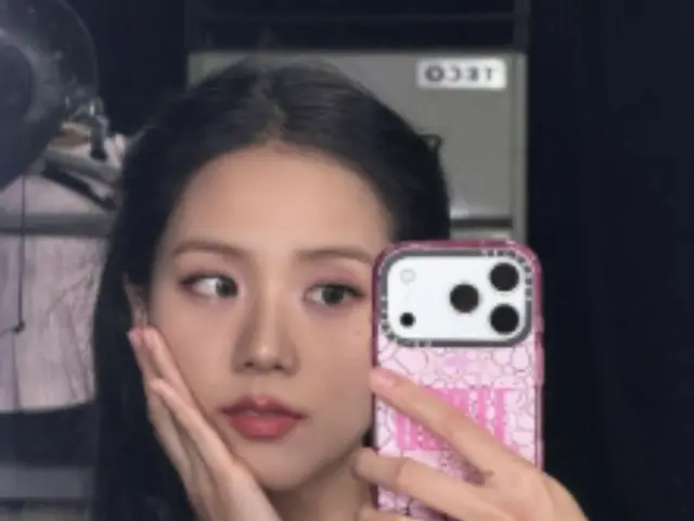 「BLACKPINK」JISOO、漫画破って出てきたよ…絶頂の「清純美貌」