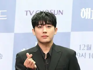 「最初に連絡が来た」俳優ソン・ホジュン、ナ・ヨンソクPDとの不仲説を再び釈明