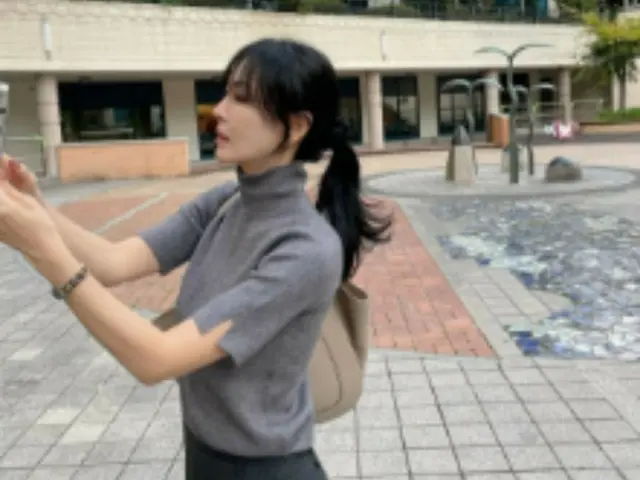 女優キム・ソヨン、スリムすぎて服がだぶだぶ？…洗練された都会的な美貌を公開