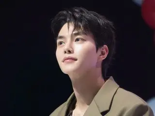 ソン・ガン、除隊後初のファンミ盛況…「いつも感謝している。本当にありがとう」