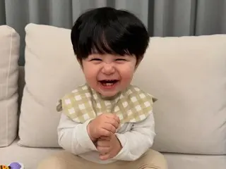 シム・ヒョンタク＆サヤさん夫妻の息子、ライオンヘアをカット…さらに際立つ“人形のような美貌”