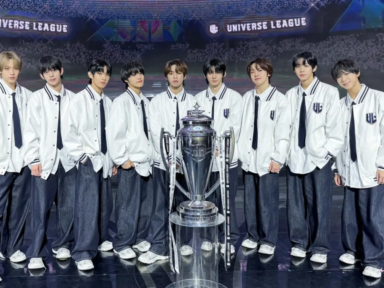 AHOF higher トレカ ジョンウ 特典 universe League universe league AHOF ジョンウ トレカ フォトカード - メルカリ