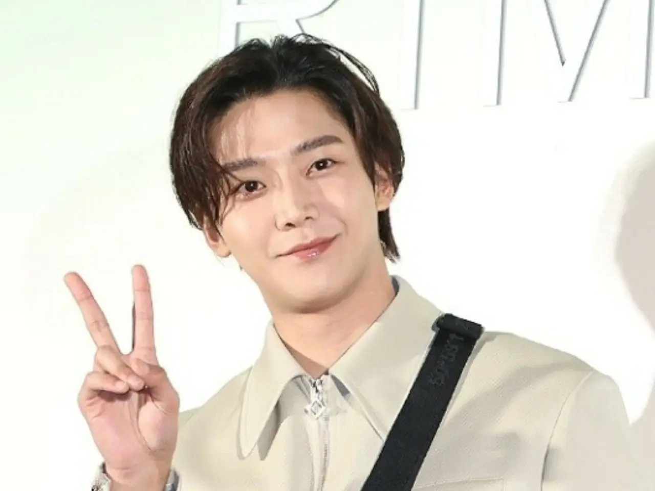 ロウンのファンクラブ、最後のファンミーティングを記念して米200キロ