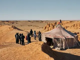 映画『ハルビン』、ヒョンビンらが砂漠、氷上、雪原の過酷な撮影に挑む大規模な3カ国ロケを敢行したメイキング映像解禁