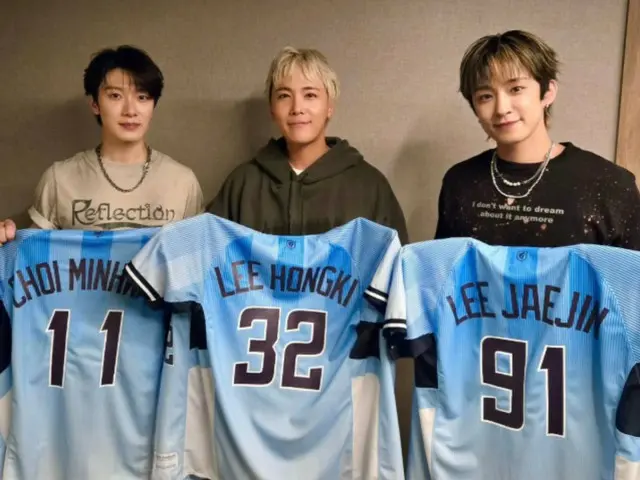 「FTISLAND」ホンギ、ミンファン＆ジェジンと仲良くポーズ…3人そろって本格的に活動開始