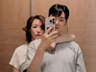 チョ・グォン（2AM）＆ガイン（Brown Eyed Girls）、“アダム夫婦”のツーショット…自然なスキンシップ