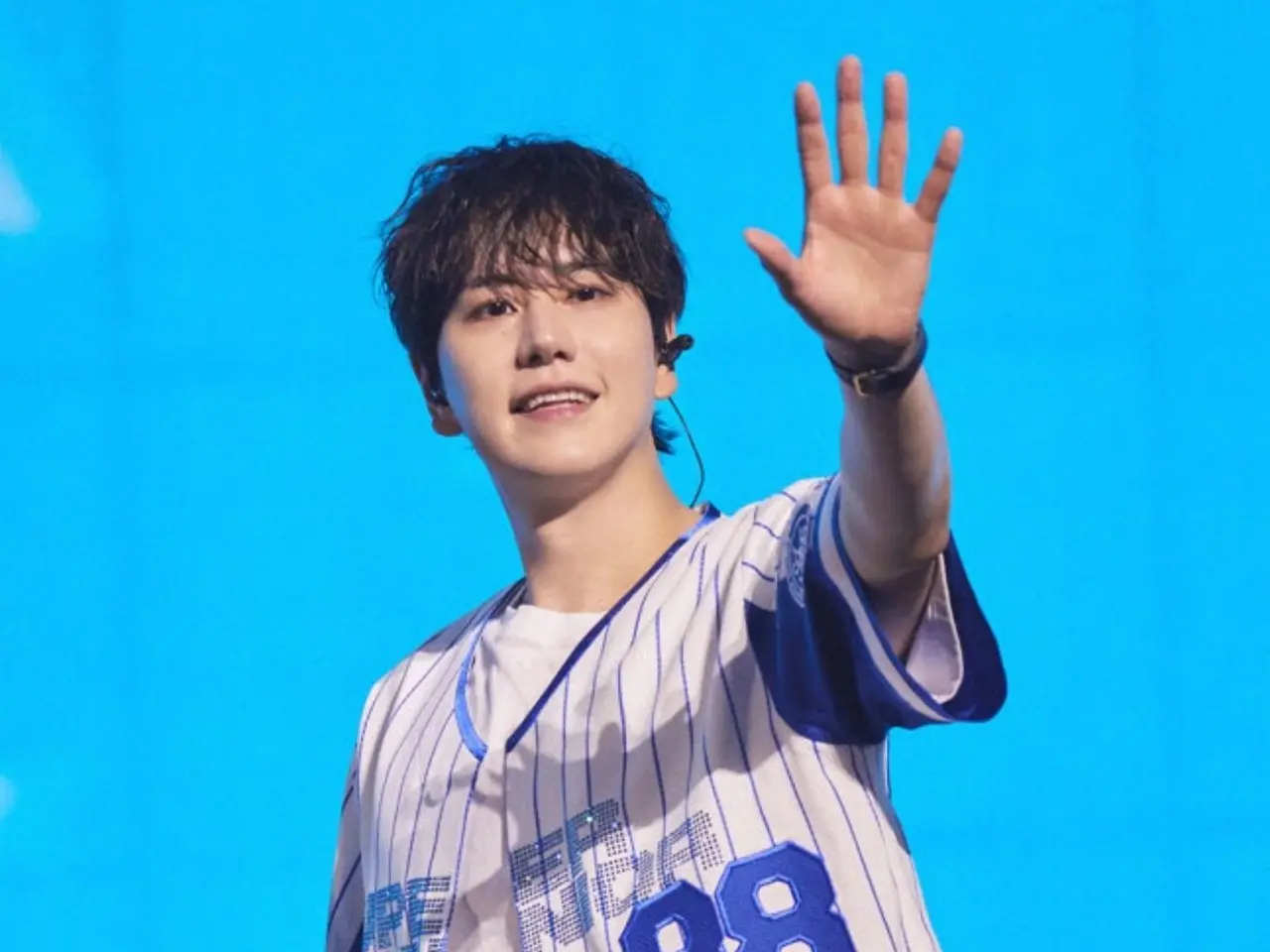 SUPER JUNIOR」キュヒョン、公演中に負傷…公演終了後検査する予定