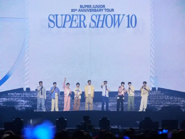 「SUPER  JUNIOR」、20周年記念コンサートで変わらないトークを披露「年齢を足せば360歳」